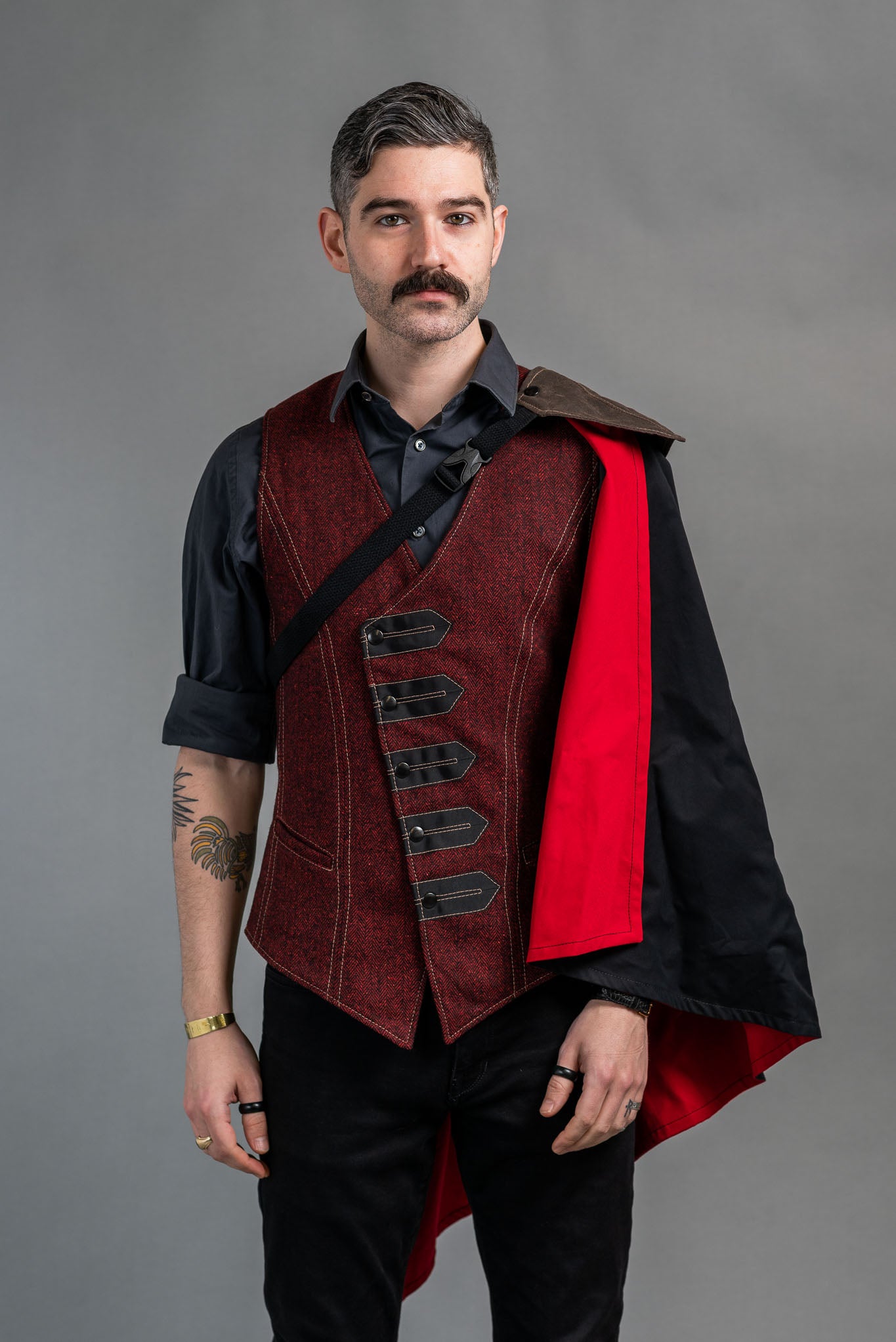 Auditore Cape — Wetlands Ebony
