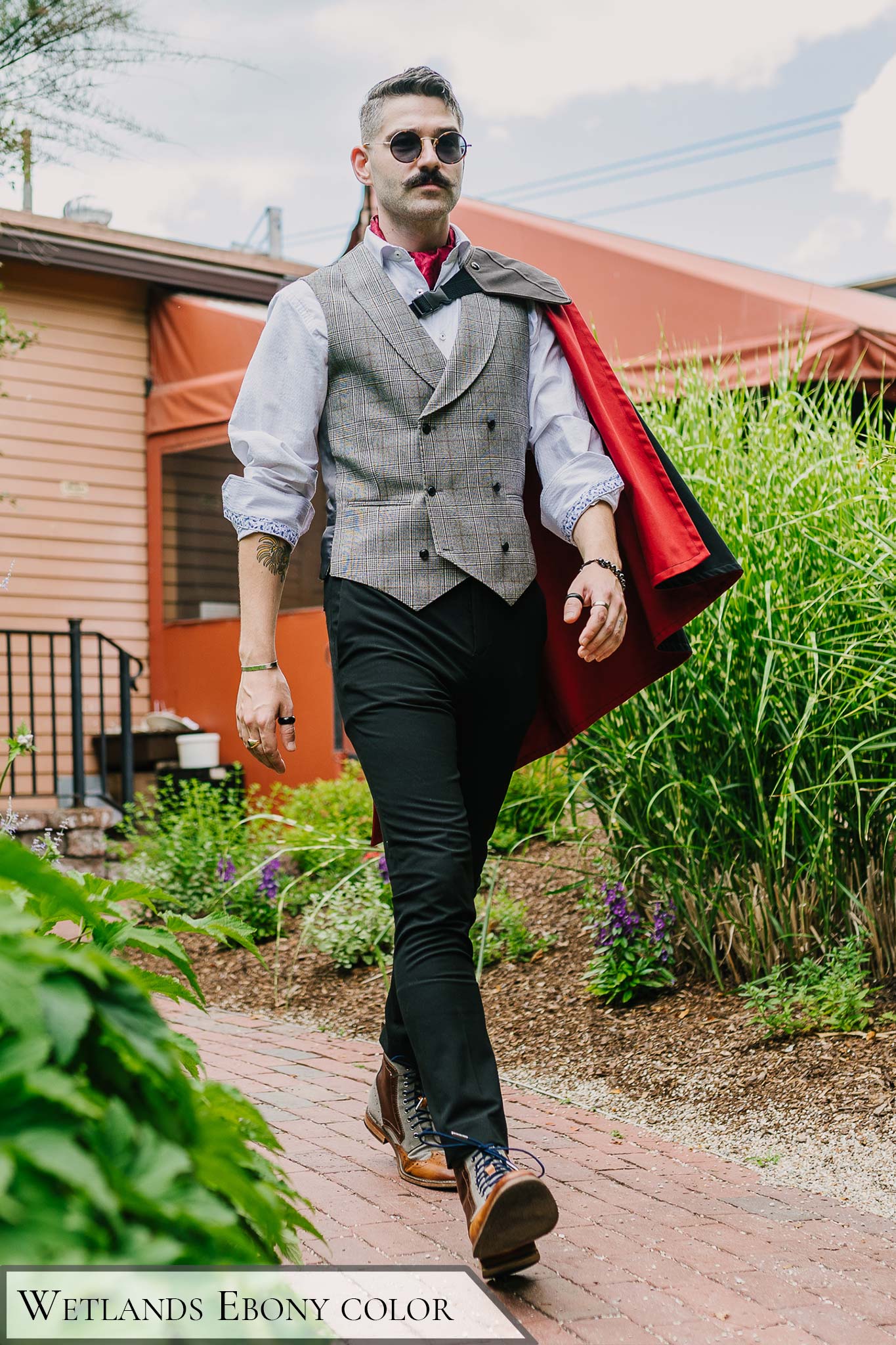 Auditore Cape — Wetlands Ebony