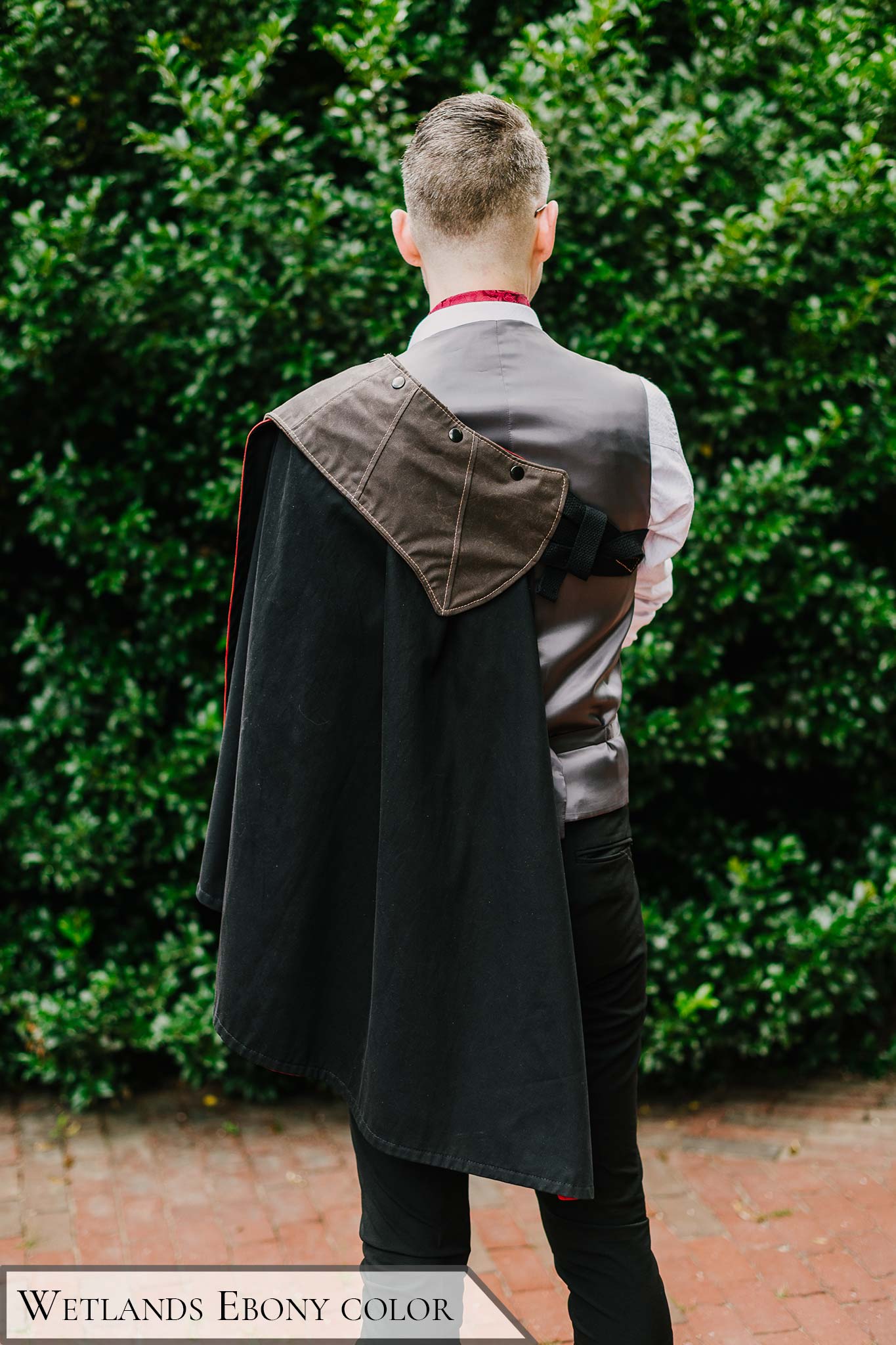 Auditore Cape — Wetlands Ebony