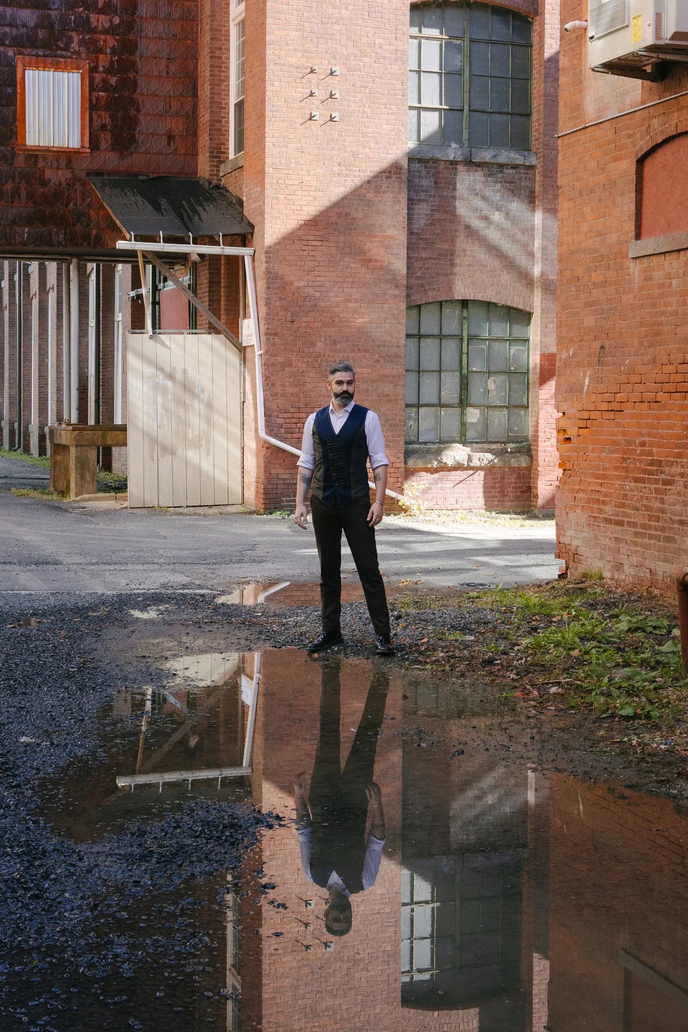 Harker Vest — Midnight Wave