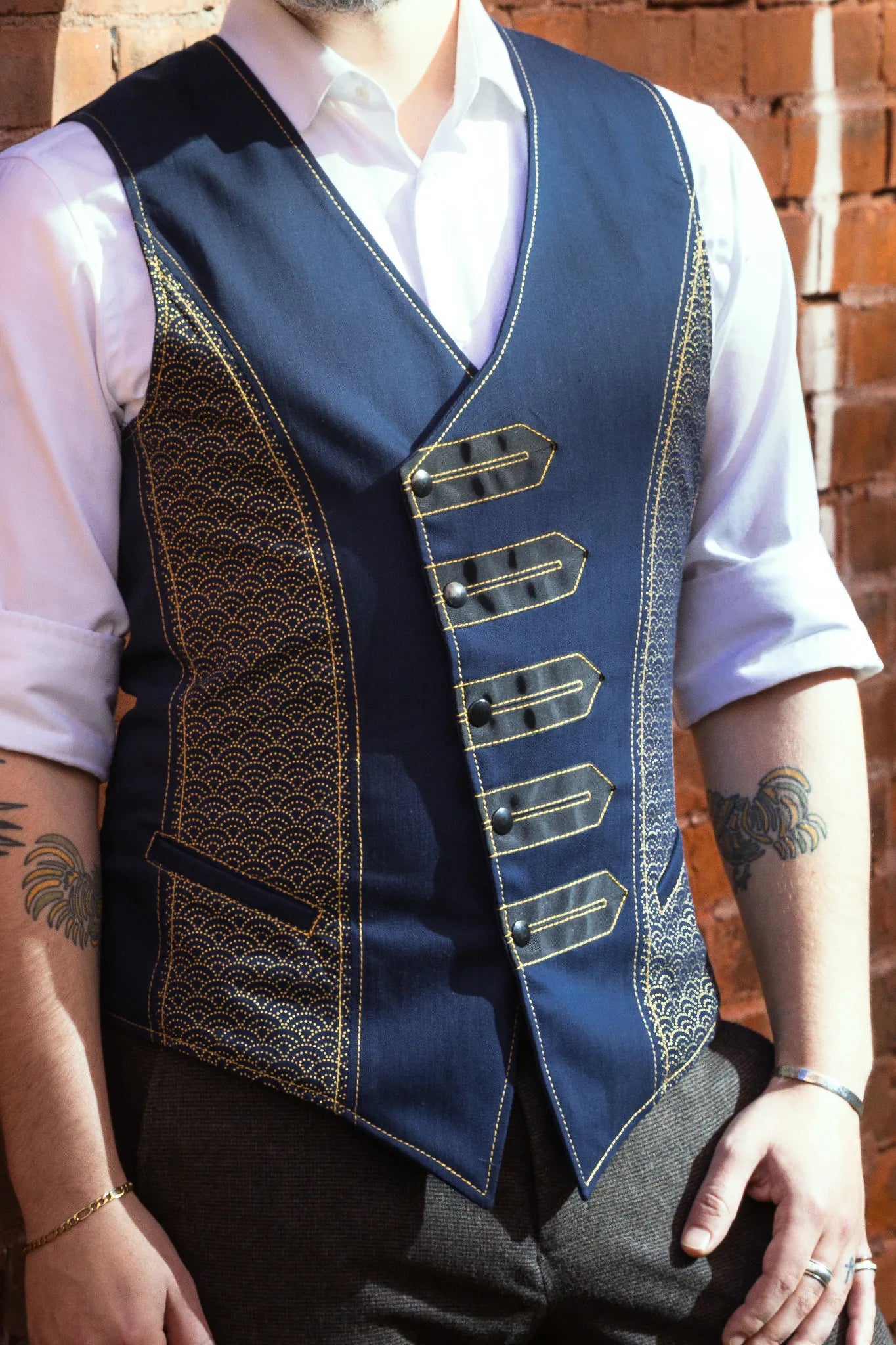 Harker Vest — Midnight Wave