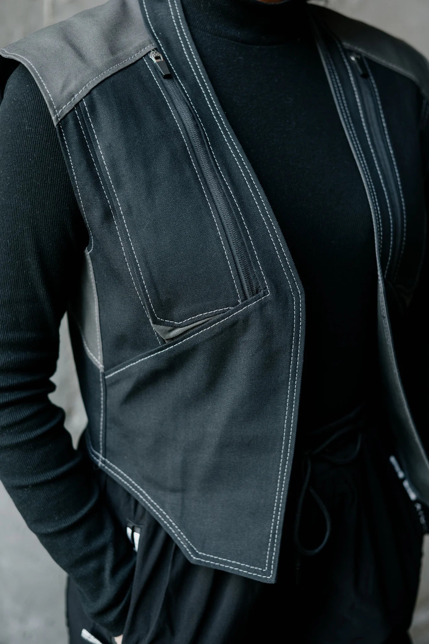 Sekko Vest — Obsidian