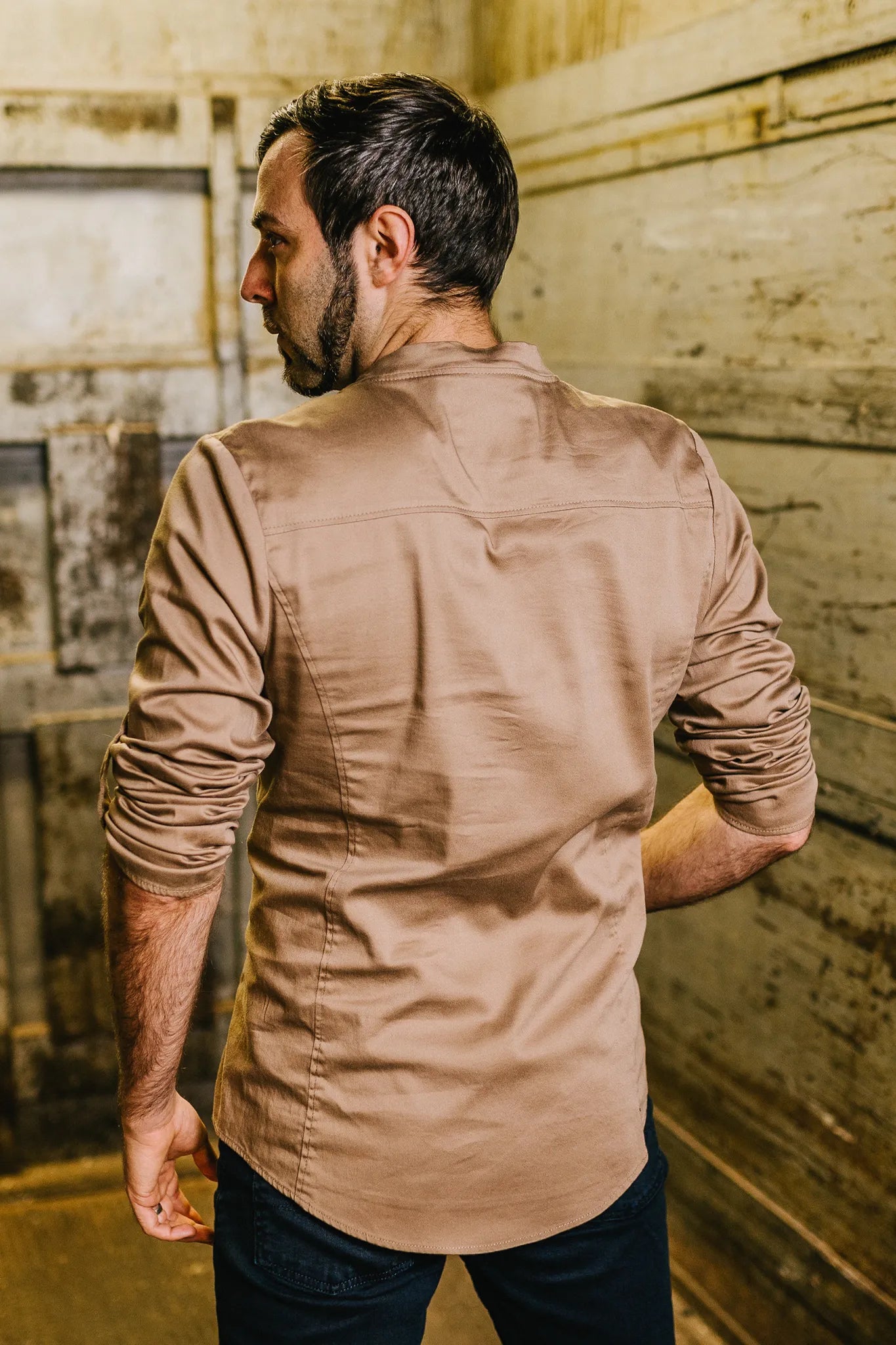 Scoundrel Shirt — Traveler